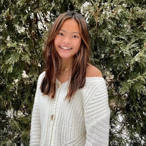 Meet your Posher, Emily - Picture 1 of 1